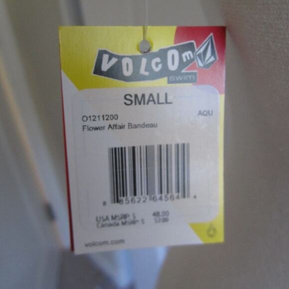 NWT Volcom Flower Affair Bandeau Swim Top in mint! - Picture 6 of 6